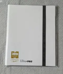 未開封 ウルトラプロ 9ポケット プロバインダー ultra pro