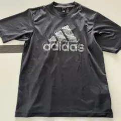 adidas トレーニングTシャツ 黒