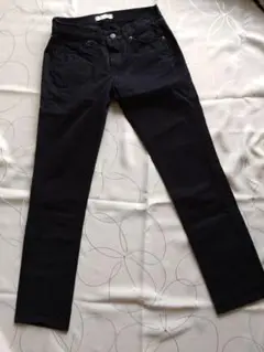 ユニクロ　レディース　パンツ　ブラック　61cm