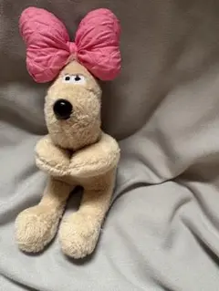 グルミット ひつじのショーン 犬のぬいぐるみ 大きなリボン付き