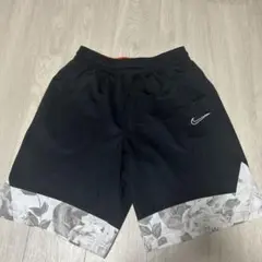 美品NIKEJordanバスケショート.ハーフパンツＬレオパード花柄モノトーン フラワーレオパード】ナイキ ジョーダン デザインハーフパンツ