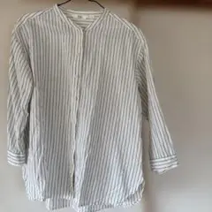 UNIQLOの七分袖シャツ