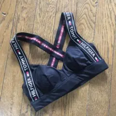 TOMMY HILFIGER ブラックブラ
