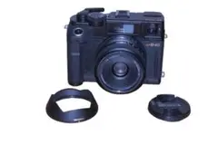 Bronica RF645 + ZENZANON-RF 65mm F4中判カメラ BRONICA（ブロニカ）RF645／軽快なAE搭載中判レンジファインダー