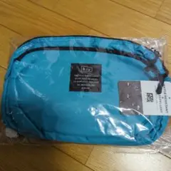 新品ボディバックkiu