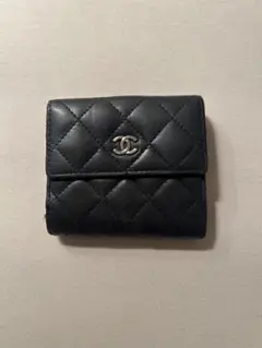 CHANEL ブラック キルティング 二つ折り財布
