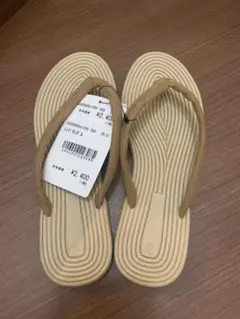 【新品】トングサンダル Sサイズ(36)ベージュ