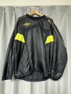 Umbro ピステ・ウィンドブレーカー ブラック/イエロー