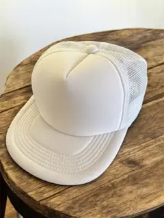 ホワイト メッシュバック ベースボールキャップ