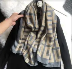 ストール 大判 上品 グレー 春夏秋 薄手 高級感　ショール　手触り感良186