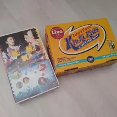 Kinki Kids キンキキッズ コンサート VHSビデオ ファンクラブ限定品 2025年最新】KiNKi KiDS with 35万人ファン 世紀のLIVE [VHS]の