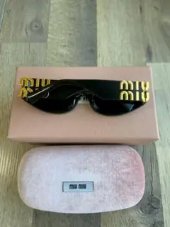 miumiu オーバルサングラス（箱付き）