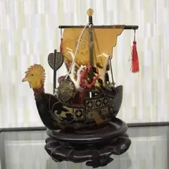 鼈甲 べっ甲 宝船 置物 白赤珊瑚 ガラスケース 鼈甲 べっ甲 宝船 置物 白赤珊瑚 ガラスケース インテリア小物