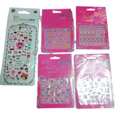 ハローキティ♡ネイルシール4個 おまけ→モンチッチネイルシール 未使用&未開封
