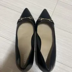 ブラックポインテッドトゥパンプス