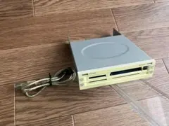 オウルテック　3.5インチベイ内蔵型カードリーダー／ライター FA404MX