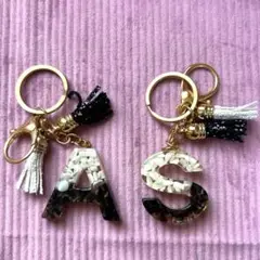 イニシャルチャーム　AとS