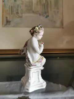 時代物　柿右衛門？　色絵　婦人　人形　陶磁器　在銘　角福　 置物 Yahoo!オークション -「柿右衛門 人形」の落札相場・落札価格