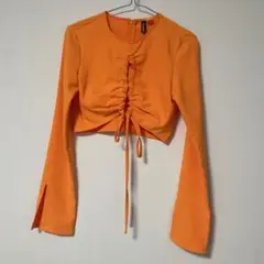 H&M トップス　クロップド丈　ダンス