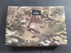 INDISPENSABLE クラッチバッグ