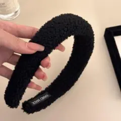 レディース　もこもこ　カチューシャ ヘアアクセサリー　ヘアバンド　ボア