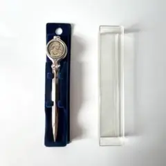 Item thumbnail for item a8ab7b7a-c0d8-48bb-a890-5089b9f7d050