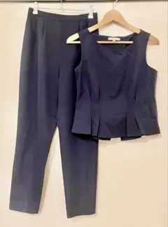 パンツセットアップ　ネイビー