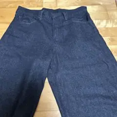 GU バレルレッグジーンズ32 美品