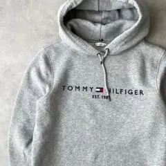 13489 TOMMY HILFIGER 刺繍ロゴ パーカー