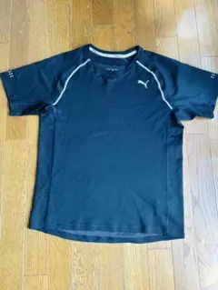 Puma ブラック Tシャツ