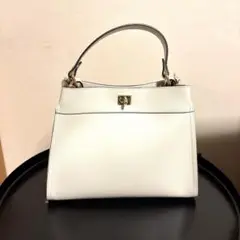 【美品】GIANNI NOTARO パネルスクエアバッグ　2way ホワイト GIANNI NOTARO（ジャンニノターロ）の「GIANNI NOTARO / パネル