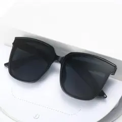 【売れ筋商品】ブラック　サングラス　ビッグフレーム　UVカット　小顔効果　韓国