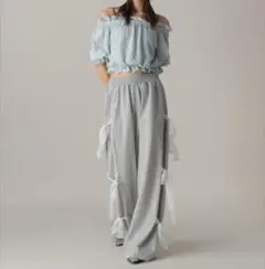 FOREVER 21，フォーエバー21 カットレースオフショルブラウストップス