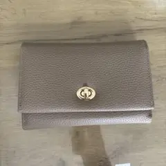 レザー 二つ折り財布 ベージュ