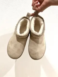 Item thumbnail for item a03e08ce-f25a-4d80-ba5e-693afdd107a4