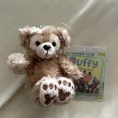 新品未使用　ダッフィー ぬいぐるみバッジ