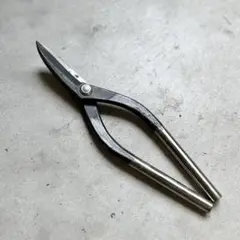 Item thumbnail for item 95590f16-8128-4ec1-8266-ae3e34e20200