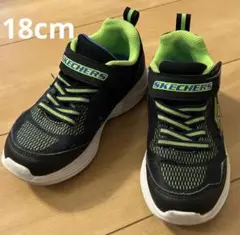 8/11まで18cm SKECHERS ネイビー/ライム スニーカー（左側光る）