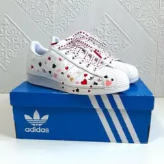 ✨未使用同様•汚れ有り✨adidas✨ レディーススニーカー23cm MA143