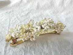 【美品】 ハンドメイド　花モチーフ パール バレッタ