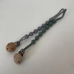 おしゃぶりホルダー