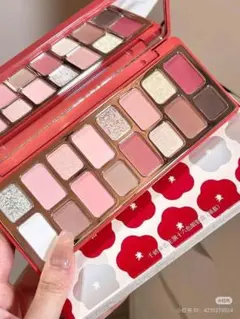 アイシャドウパレット