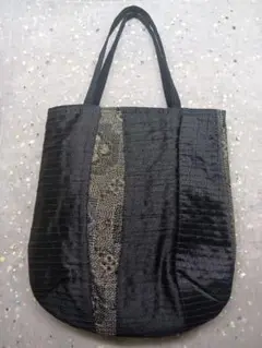 【お値下げ】●手提げ袋●布製品●光沢のあるサテン風生地●和風●お洒落