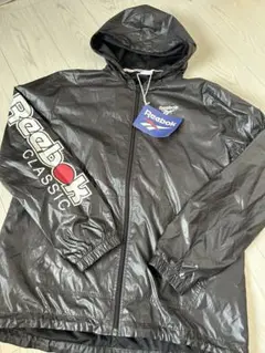 【新品未使用】メンズ　リーボック　ジャンパー　Mサイズ　ブラック