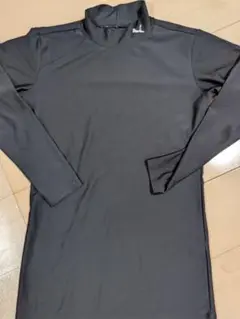 PUMA ブラック 長袖インナー Mサイズ