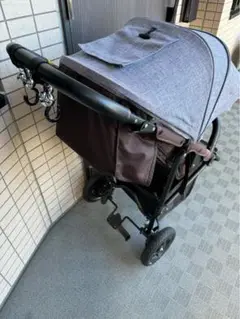 Item thumbnail for item 5b8e187d-c5cb-465f-acc8-689c982c4797