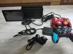 Nintendo Switch 本体 コントローラー２個　 SDカード 周辺機器
