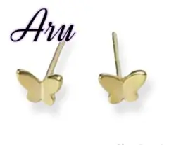 ✨可愛い人気✨ GOLD蝶々ピアス☆stainless ピアス☆ ゴールド金b4