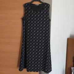 ローラアシュレイ　黒ワンピース