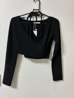 AIR SPACE ブラック クロップドトップス M